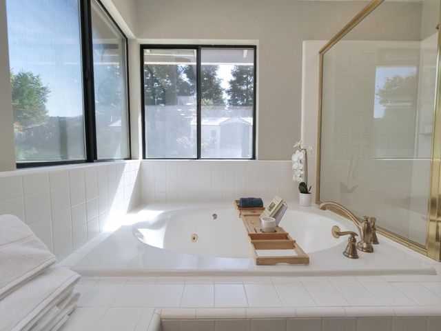 11864 S Carson Way, Gold River, CA 95670