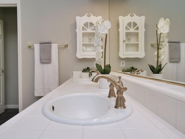 11864 S Carson Way, Gold River, CA 95670