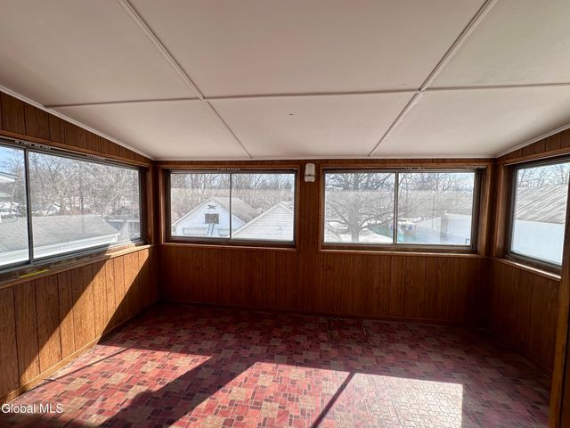 6 Marion Avenue, South Glens Falls, NY 12803