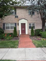 415 Merrick Road 1L, Rockville Centre, NY 11570