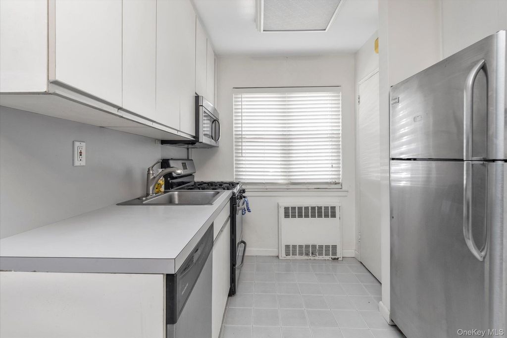 415 Merrick Road 1L, Rockville Centre, NY 11570 — photo 5