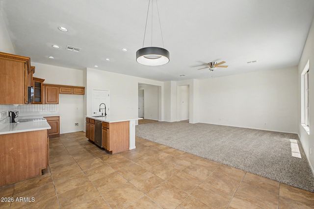 17767 W DESERT VIEW Lane, Goodyear, AZ 85338
