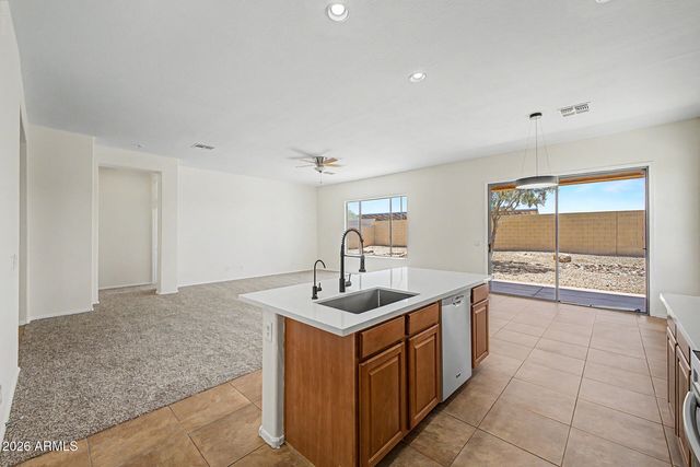17767 W DESERT VIEW Lane, Goodyear, AZ 85338