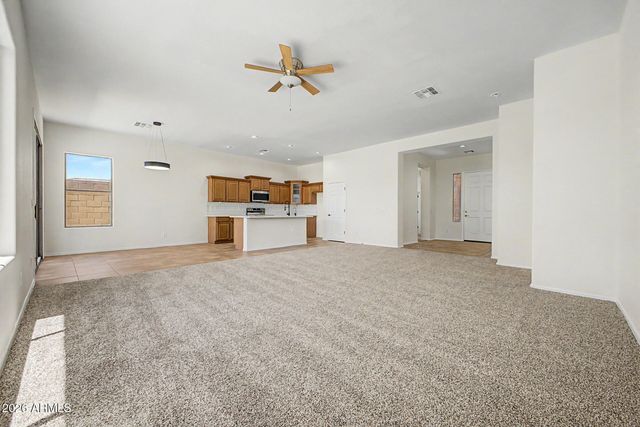 17767 W DESERT VIEW Lane, Goodyear, AZ 85338