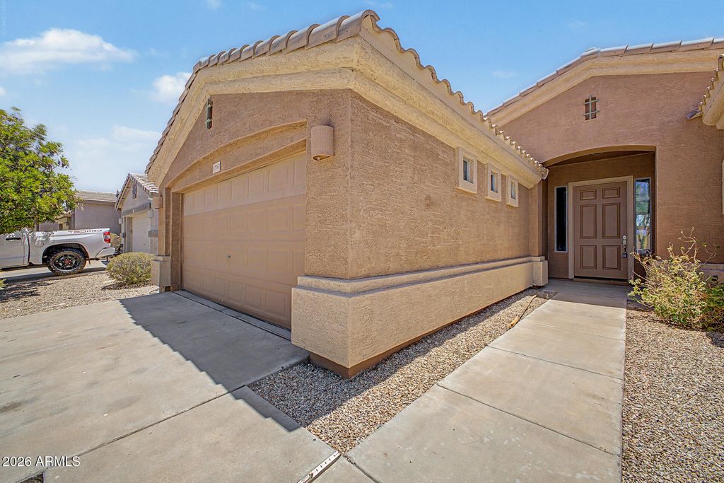 17767 W DESERT VIEW Lane, Goodyear, AZ 85338 — photo 5