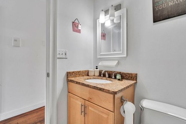 17 I St 3, Boston, MA 02127