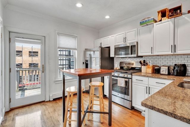 17 I St 3, Boston, MA 02127