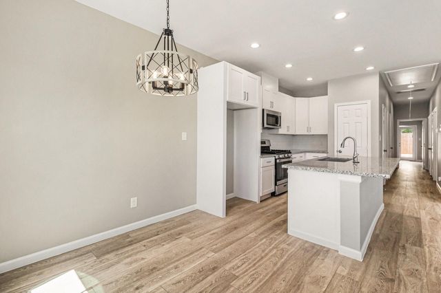 4645 Larkspur Street A, Houston, TX 77051