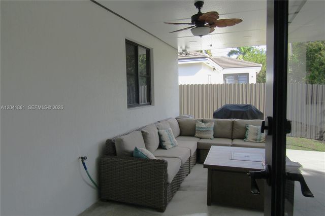 16825 SW 109th Place, Miami, FL 33157