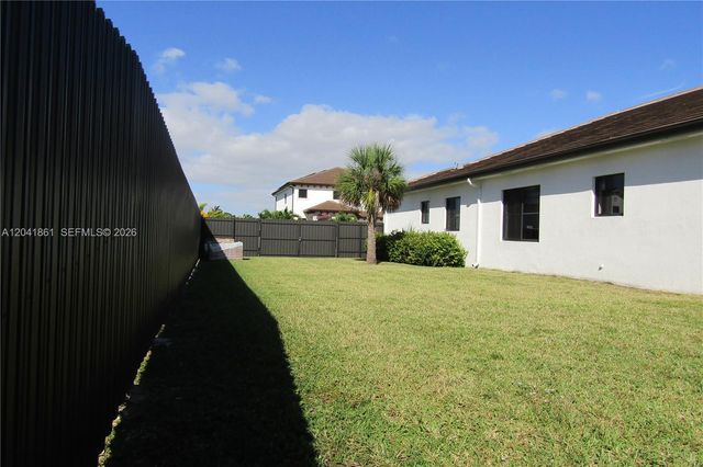 16825 SW 109th Place, Miami, FL 33157
