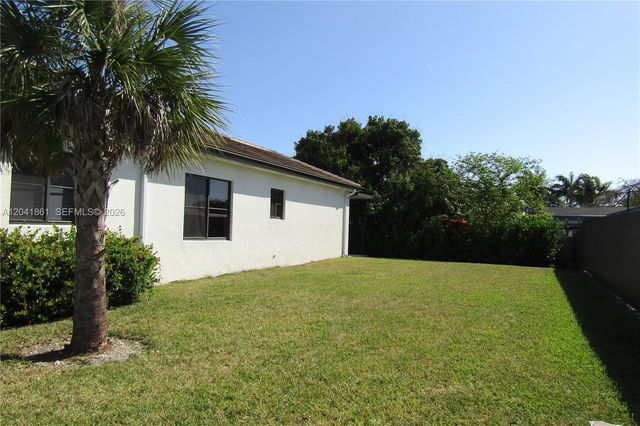 16825 SW 109th Place, Miami, FL 33157