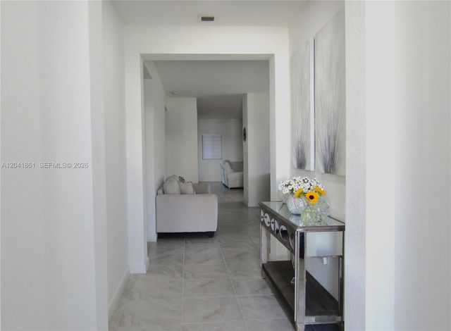 16825 SW 109th Place, Miami, FL 33157