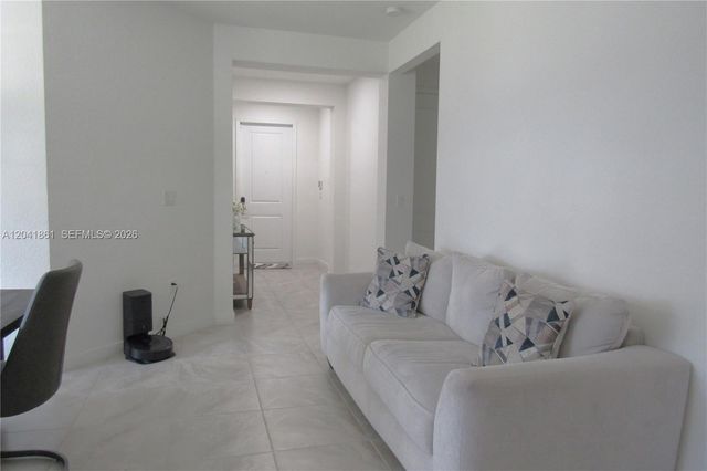 16825 SW 109th Place, Miami, FL 33157