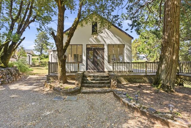 15880 Soda Springs Road, Los Gatos, CA 95033
