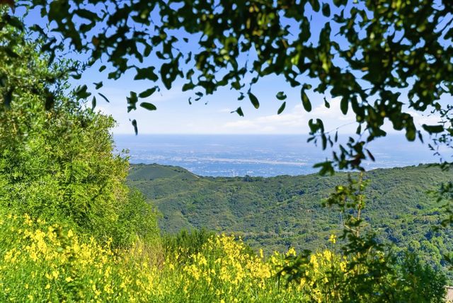 15880 Soda Springs Road, Los Gatos, CA 95033