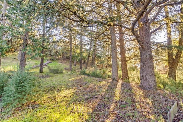 15880 Soda Springs Road, Los Gatos, CA 95033