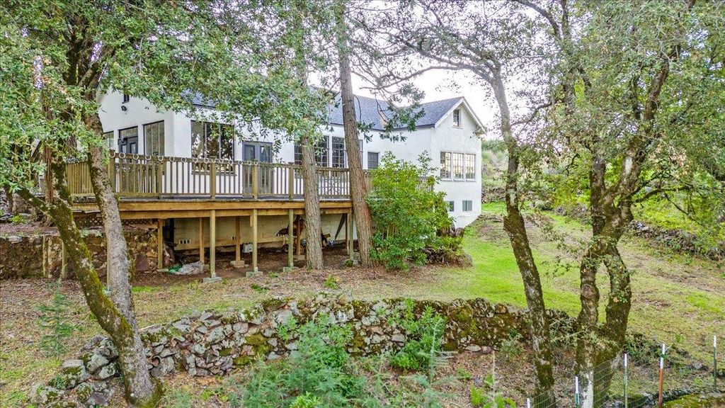 15880 Soda Springs Road, Los Gatos, CA 95033