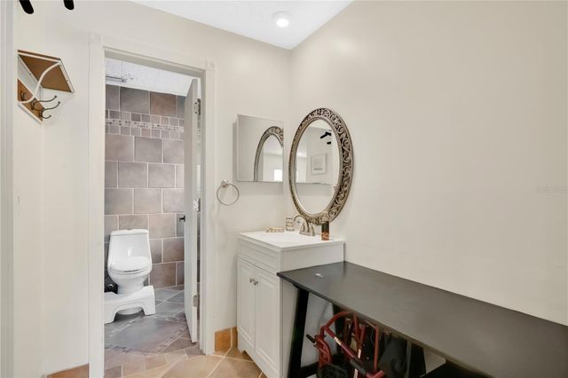 10431 KINGBROOK LANE, Orlando, FL 32821