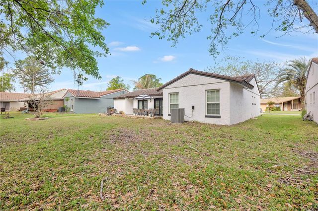 10431 KINGBROOK LANE, Orlando, FL 32821