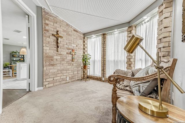 8433 Oak Thicket, San Antonio, TX 78255