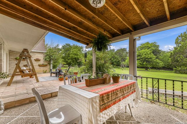 8433 Oak Thicket, San Antonio, TX 78255