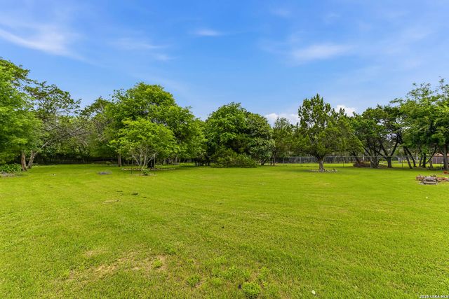 8433 Oak Thicket, San Antonio, TX 78255