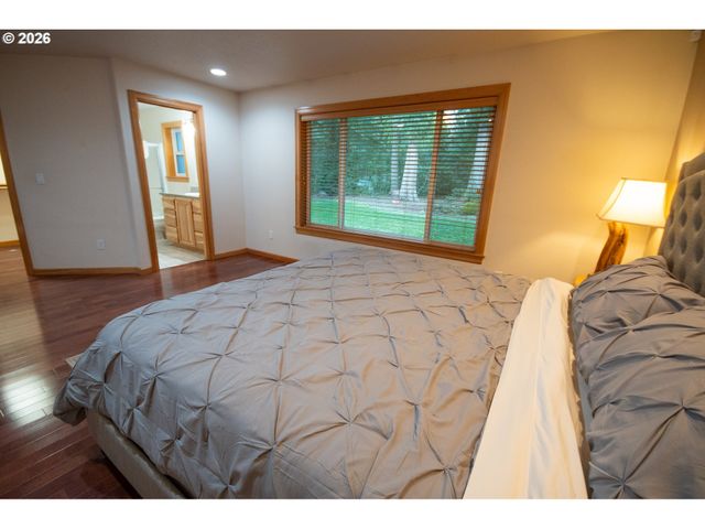 19784 E VICTORY Ln, Sandy, OR 97055