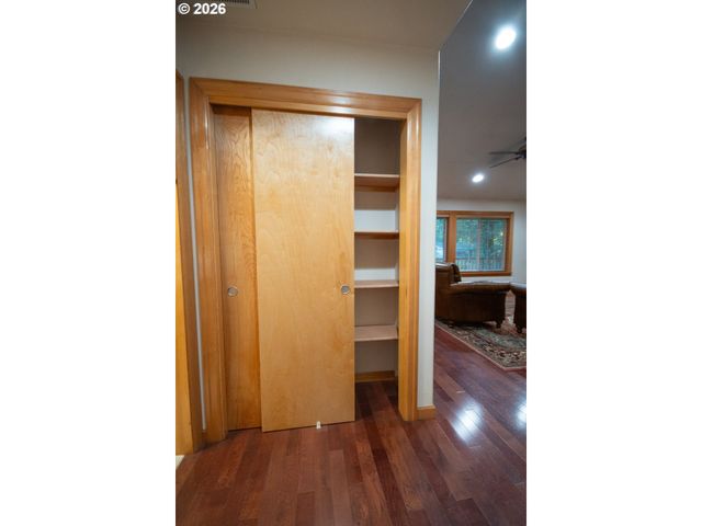 19784 E VICTORY Ln, Sandy, OR 97055
