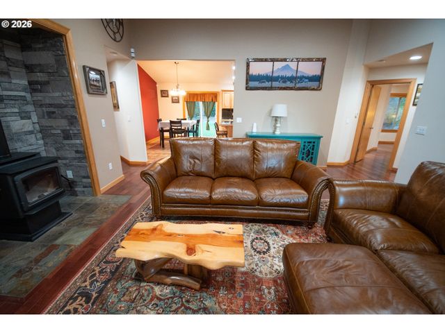 19784 E VICTORY Ln, Sandy, OR 97055