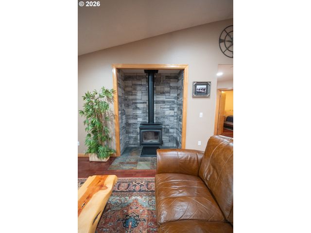 19784 E VICTORY Ln, Sandy, OR 97055