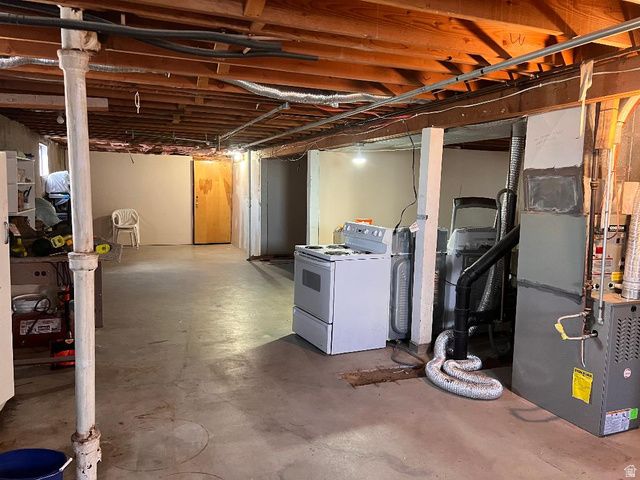 5619 S 2200 W, Roy, UT 84067