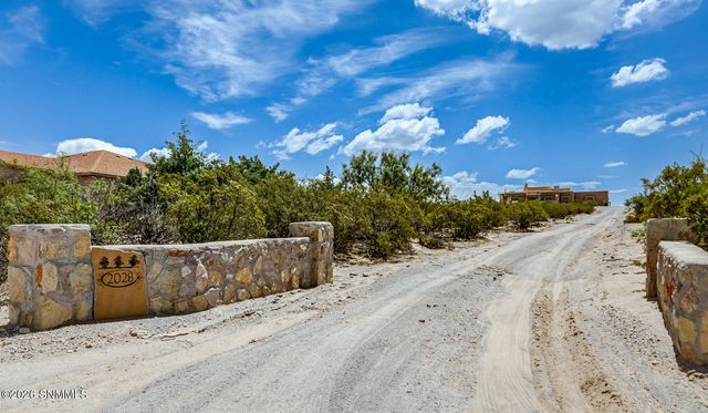 2028 Sandhill Road, Las Cruces, NM 88012