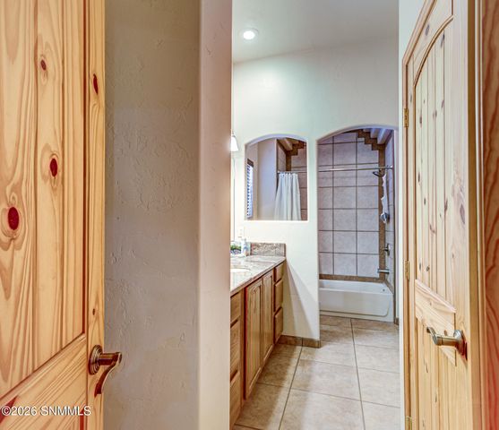 2028 Sandhill Road, Las Cruces, NM 88012