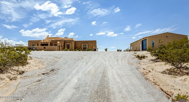 2028 Sandhill Road, Las Cruces, NM 88012