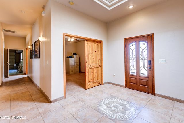 2028 Sandhill Road, Las Cruces, NM 88012