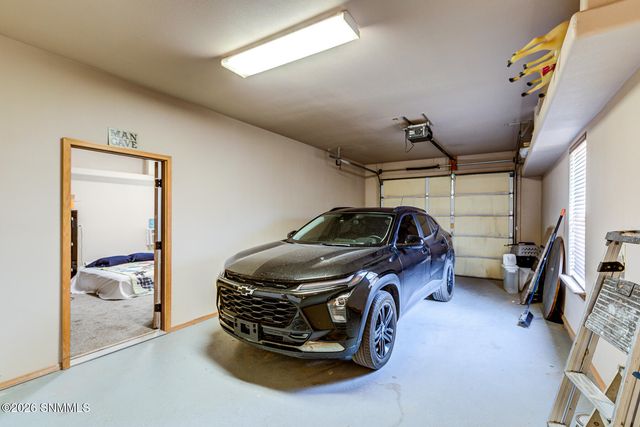 2028 Sandhill Road, Las Cruces, NM 88012