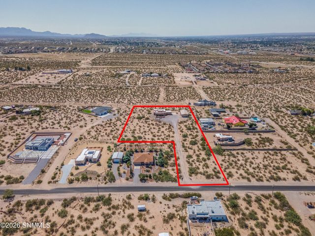 2028 Sandhill Road, Las Cruces, NM 88012