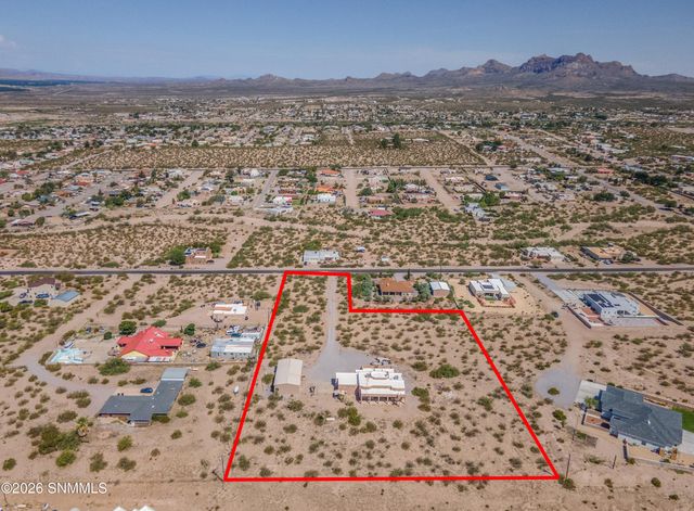 2028 Sandhill Road, Las Cruces, NM 88012