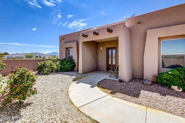 2028 Sandhill Road, Las Cruces, NM 88012