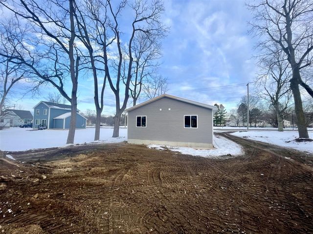 1422 Cooper Street, Jackson, MI 49202