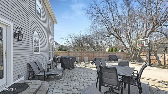 2549 River Woods Drive, Naperville, IL 60565