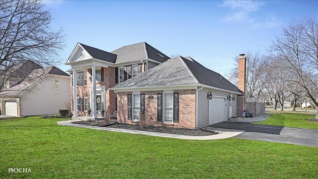 2549 River Woods Drive, Naperville, IL 60565