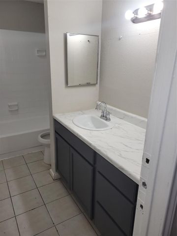 7200 W T C Jester Boulevard 2403, Houston, TX 77088