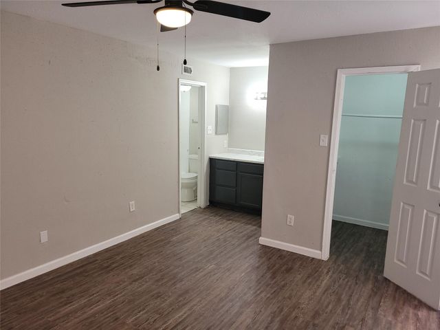 7200 W T C Jester Boulevard 2403, Houston, TX 77088