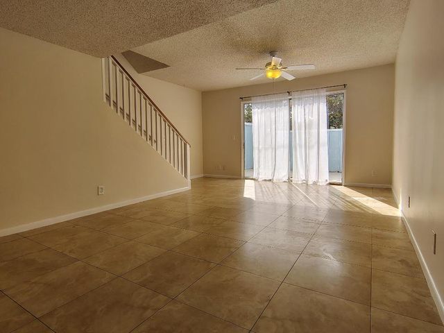 6262 Riverwalk Lane 3, Jupiter, FL 33458