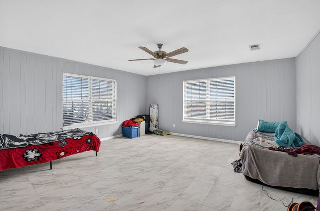 1304 E Franklin Street, Hillsboro, TX 76645