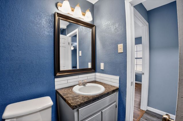 1304 E Franklin Street, Hillsboro, TX 76645