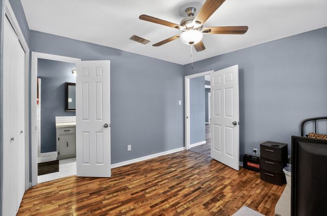 1304 E Franklin Street, Hillsboro, TX 76645