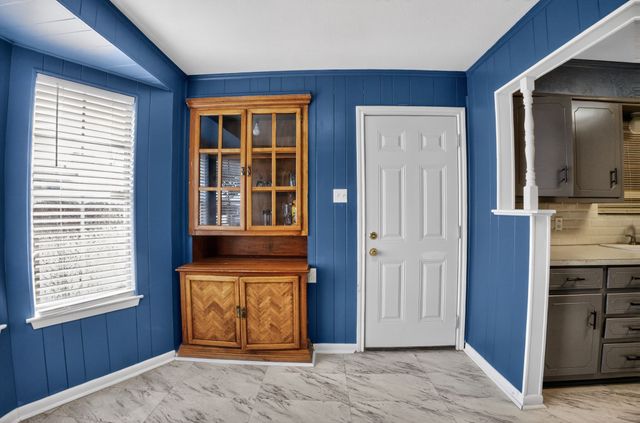 1304 E Franklin Street, Hillsboro, TX 76645