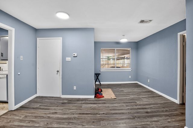 1304 E Franklin Street, Hillsboro, TX 76645